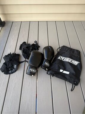 Premier Boxing Gloves + Revgear Hand Wraps & Drawstring Bag